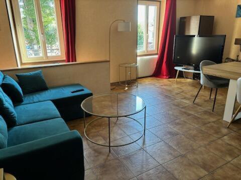 Hotel Logis Restaurant De La Poste Pontgibaud