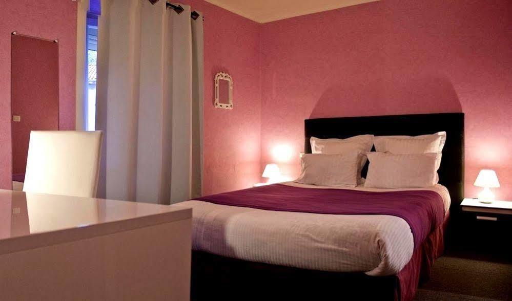 Hotel Logis Restaurant De La Poste 3*